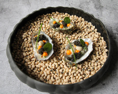 Oester Tartaar met Gerookte Paprika & Aubergine Crème